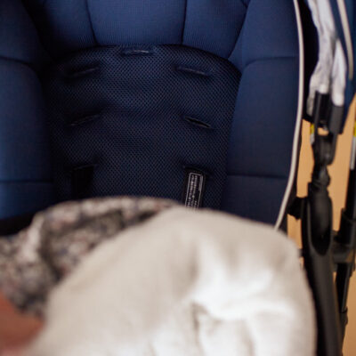 アップリカ ラクーナにエロディのフットマフを装着